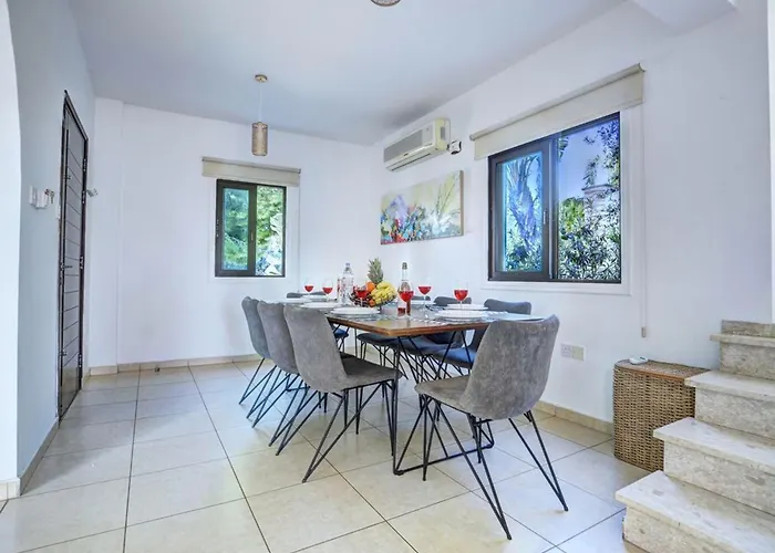 Villa Paralia Spacious 4bdr