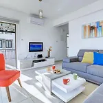 Paralia Spacious 4bdr *