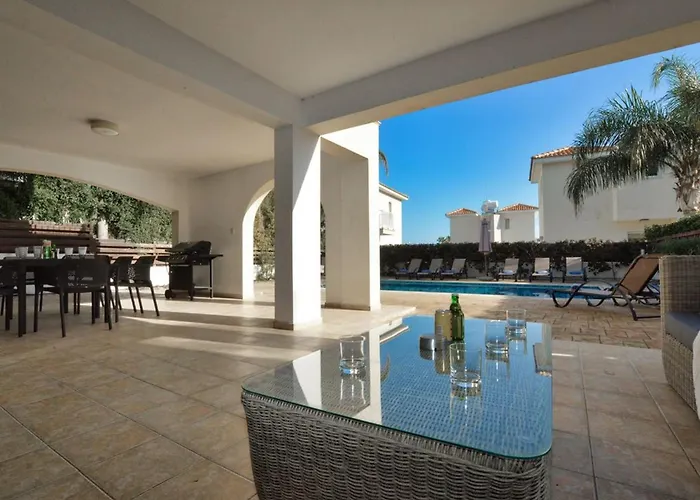 Paralia Spacious 4bdr Βίλα *