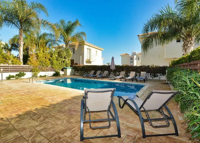 Βίλα Paralia Spacious 4bdr Πρωταράς