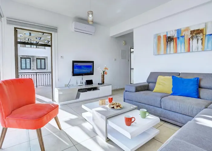 Paralia Spacious 4bdr *