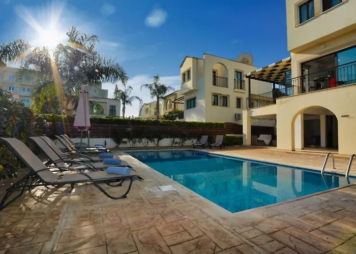 Paralia Spacious 4bdr