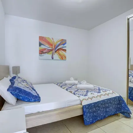 Villa Protaras Paralia, Spacious 4Bdr Central Protaras Villa, Close To Fig Tree Bay Beach * Protaras