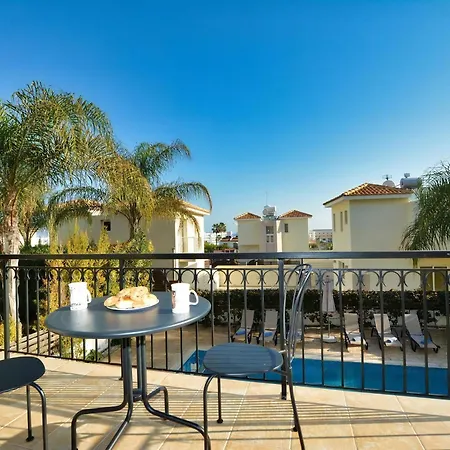 Villa Protaras Paralia, Spacious 4Bdr Central Protaras Villa, Close To Fig Tree Bay Beach
