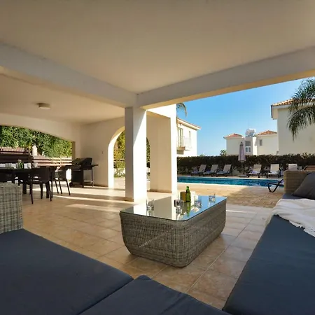 Paralia Spacious 4bdr Willa Protaras